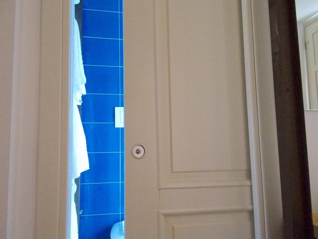 Le Stanze Del Poeta Hotell Salerno Rum bild