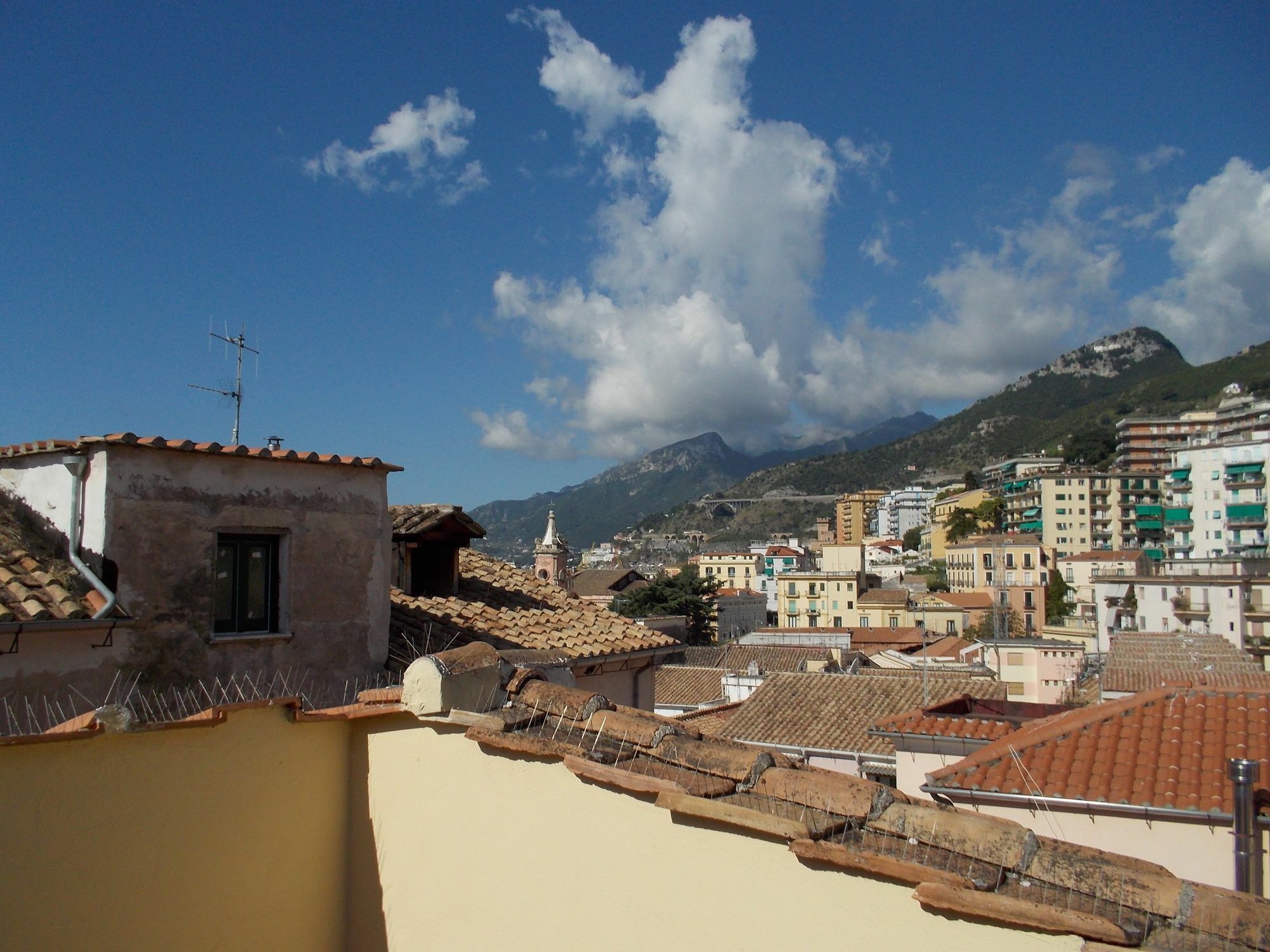 Le Stanze Del Poeta Hotell Salerno Exteriör bild